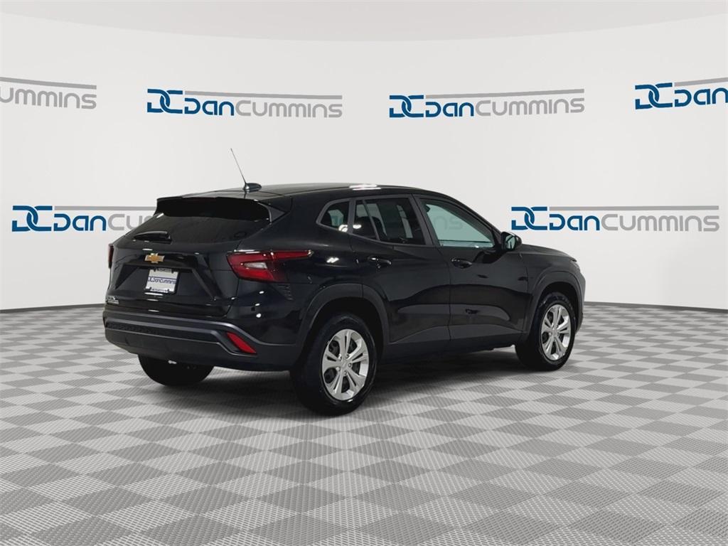 used 2024 Chevrolet Trax car, priced at $18,987