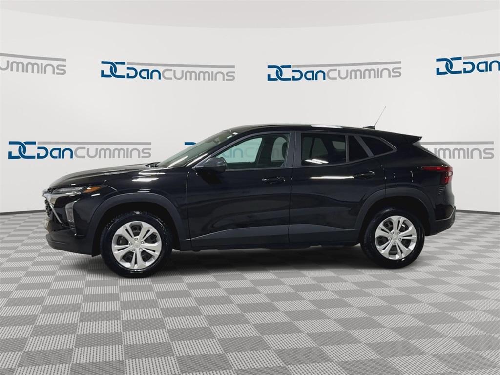 used 2024 Chevrolet Trax car, priced at $18,987
