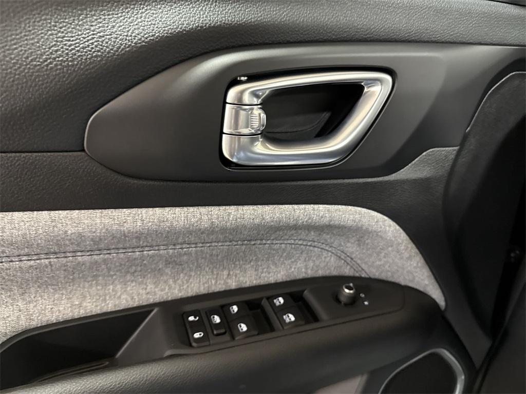 new 2025 Jeep Compass car, priced at $26,538