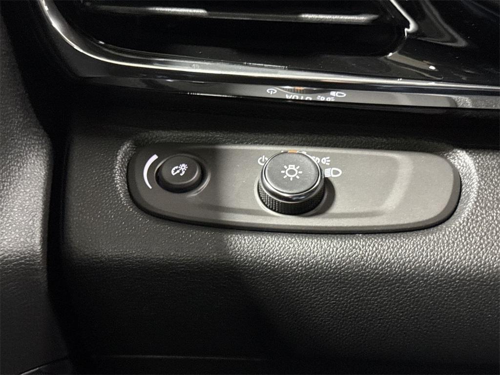 new 2025 Buick Envista car, priced at $30,164