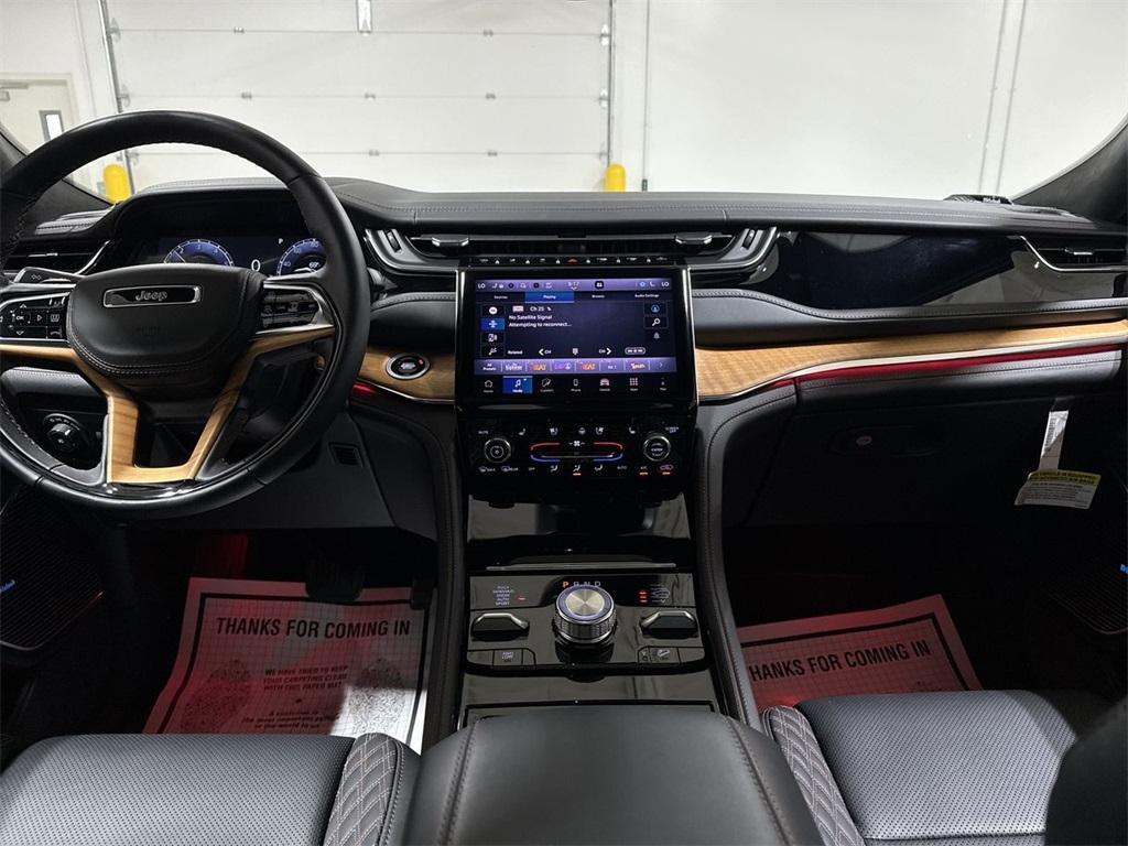 new 2025 Jeep Grand Cherokee car, priced at $63,472