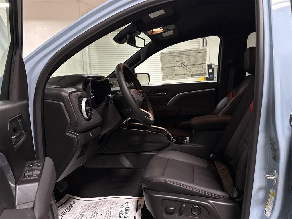 new 2025 Chevrolet Colorado car, priced at $46,199