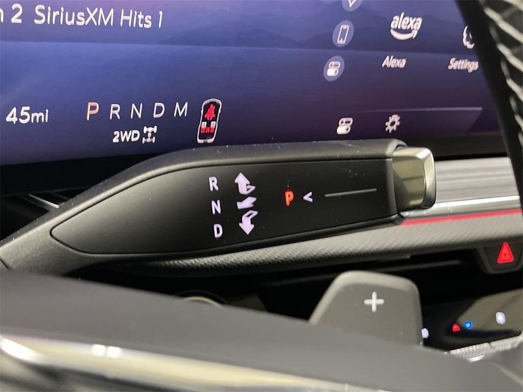 new 2025 Buick Envision car, priced at $36,579