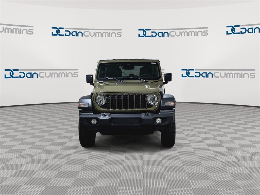 new 2026 Jeep Wrangler car, priced at $44,732