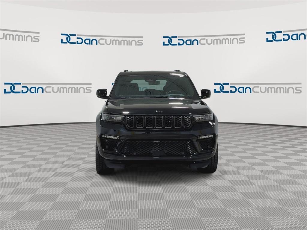 new 2025 Jeep Grand Cherokee car, priced at $67,404