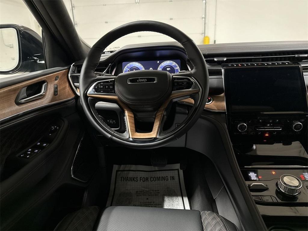 new 2025 Jeep Grand Cherokee car, priced at $67,404