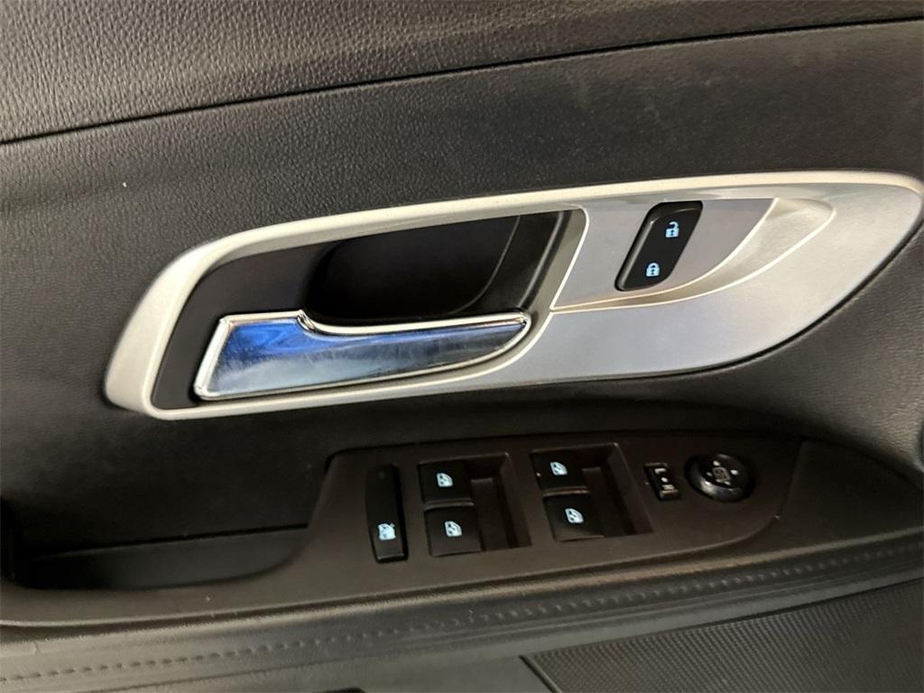 used 2015 Chevrolet Equinox car, priced at $11,900