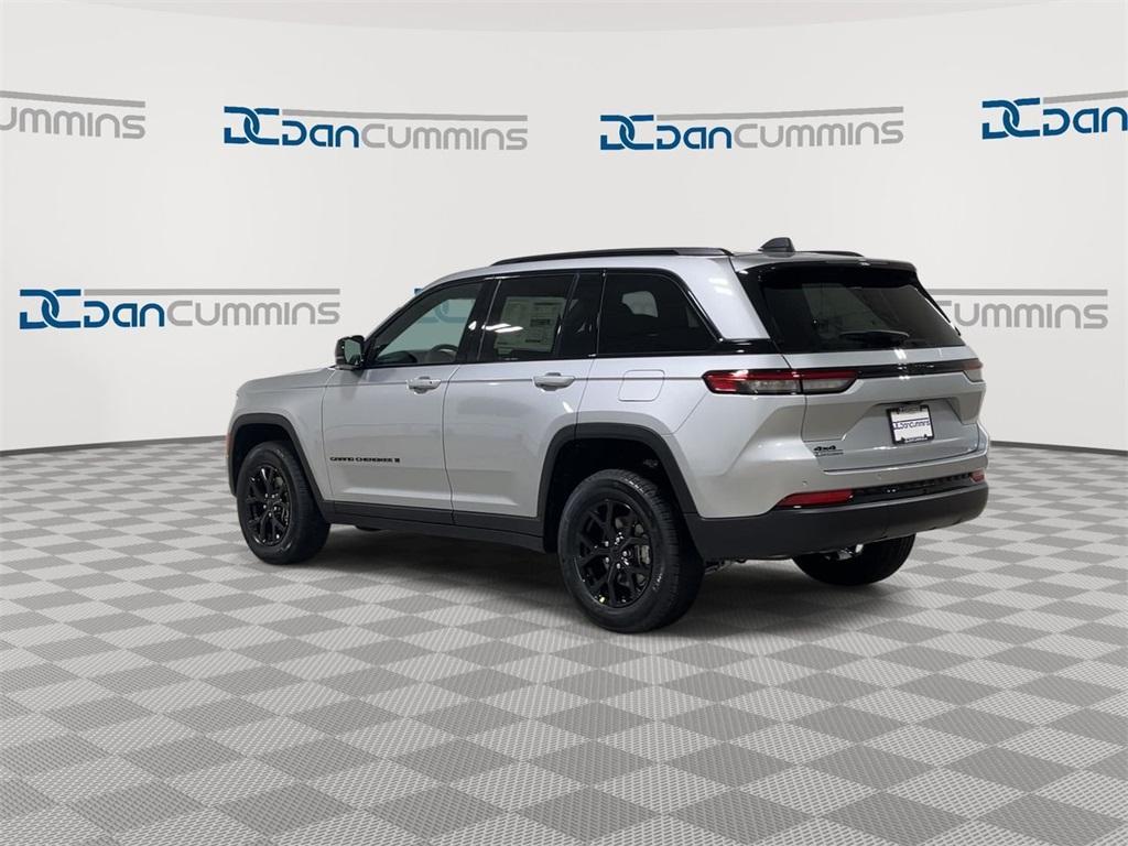 new 2025 Jeep Grand Cherokee car, priced at $42,431