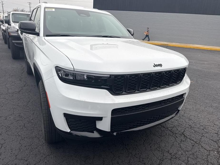 new 2025 Jeep Grand Cherokee L car, priced at $45,935