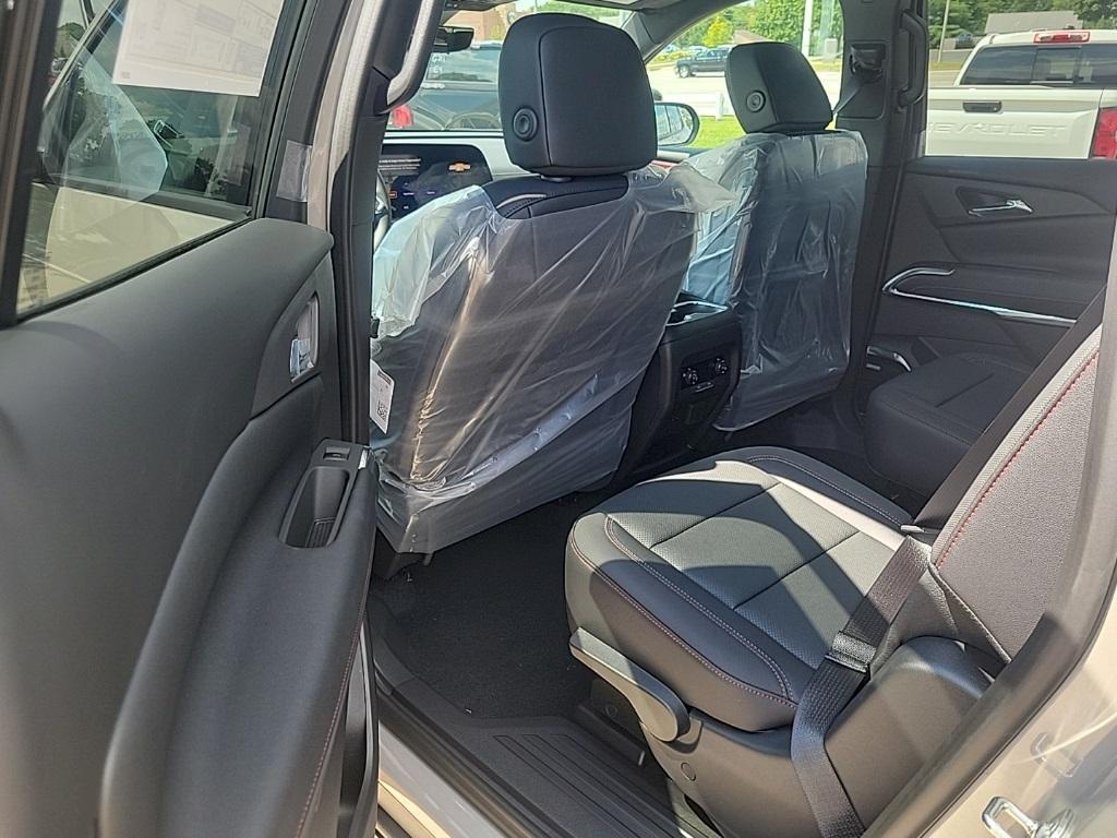 new 2026 Chevrolet Traverse car, priced at $54,994