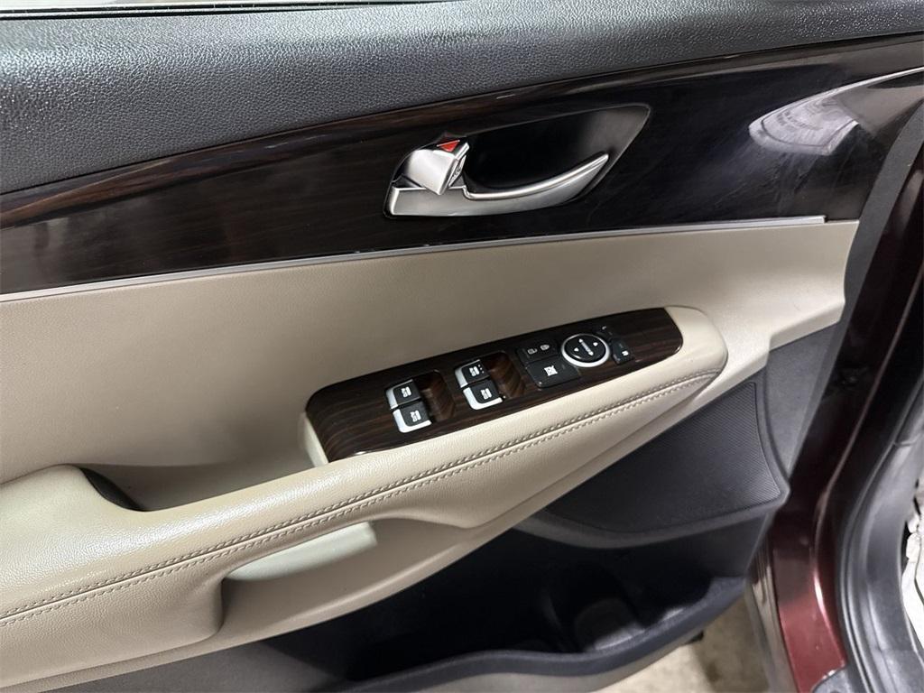 used 2019 Kia Sorento car, priced at $11,987
