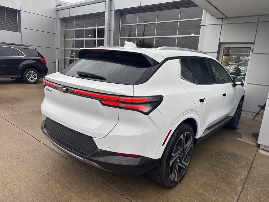 new 2026 Chevrolet Equinox EV car, priced at $37,623