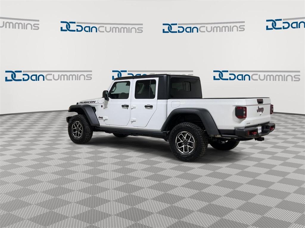 new 2024 Jeep Gladiator car, priced at $45,004