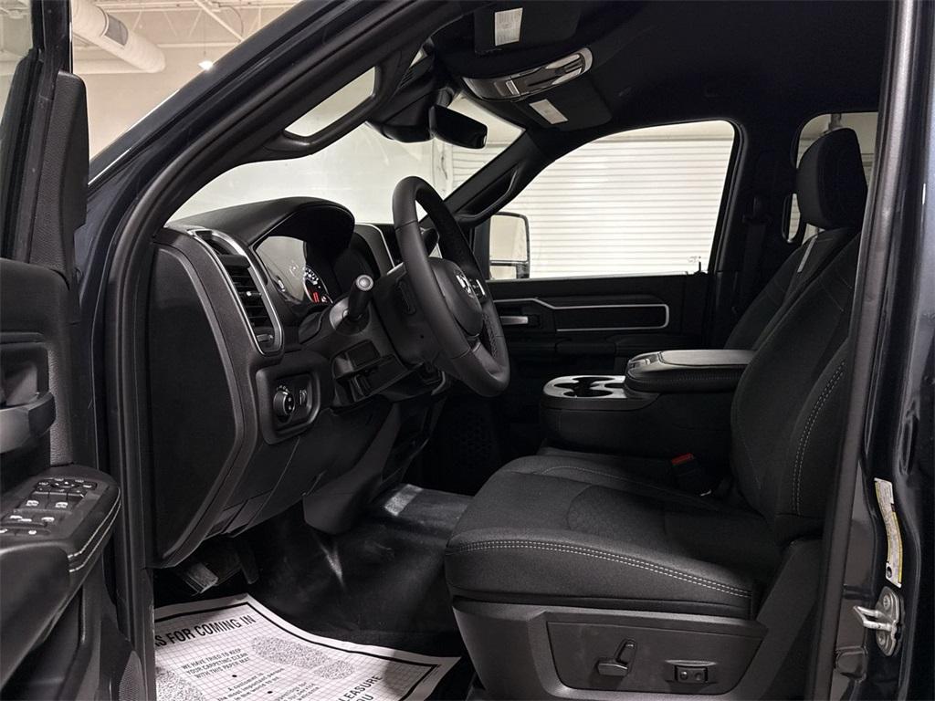 new 2025 Ram 3500 car, priced at $67,453