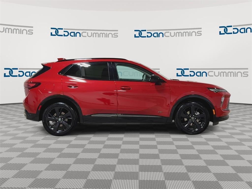 new 2025 Buick Envision car, priced at $38,056