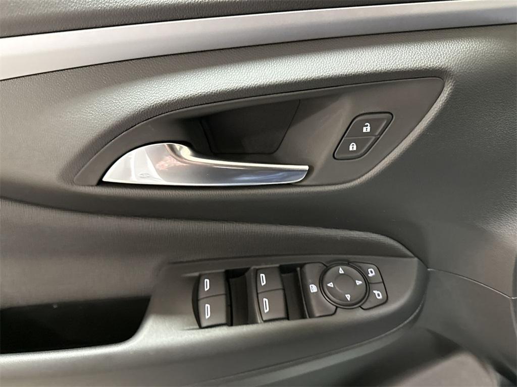 new 2025 Buick Envista car, priced at $25,147