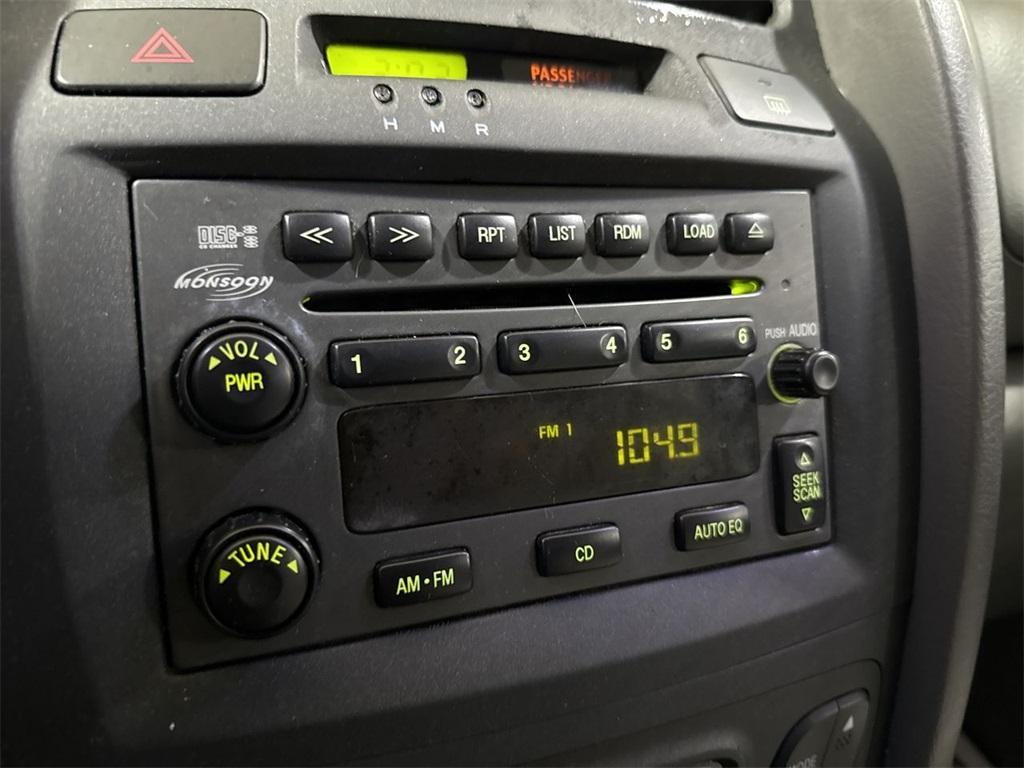 used 2005 Hyundai Santa Fe car, priced at $2,500