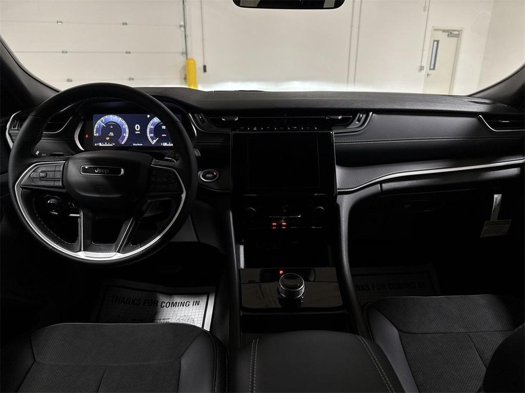 new 2025 Jeep Grand Cherokee L car, priced at $45,464