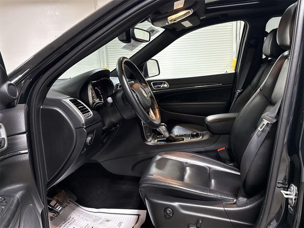 used 2022 Jeep Grand Cherokee WK car, priced at $26,987