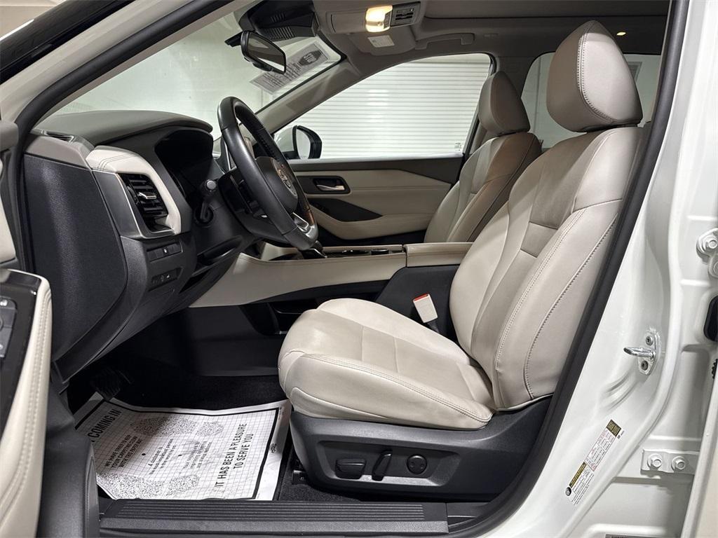 used 2023 Nissan Rogue car, priced at $25,587