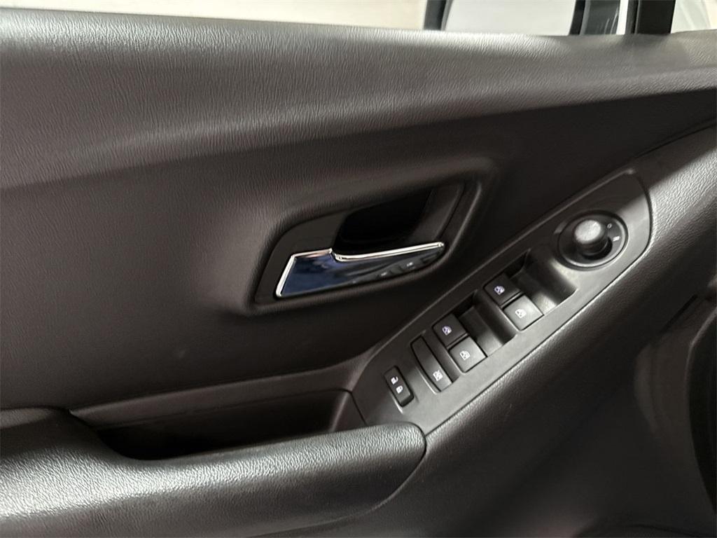 used 2022 Chevrolet Trax car, priced at $19,587
