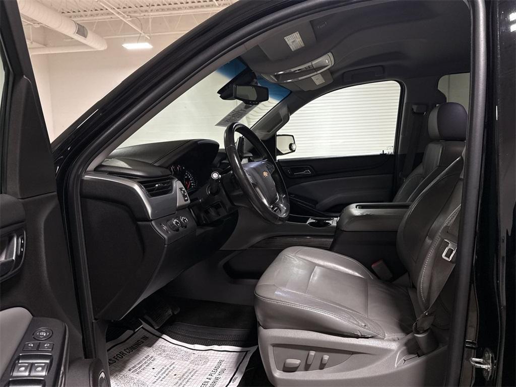 used 2015 Chevrolet Suburban car, priced at $12,900