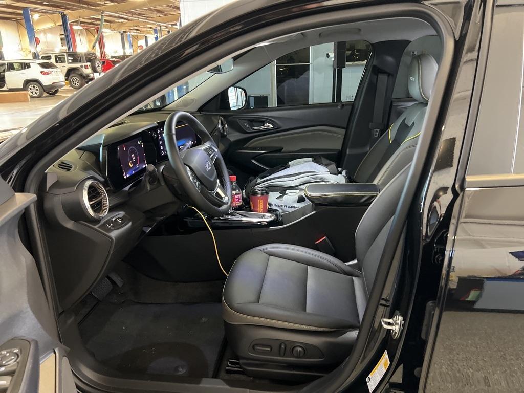 used 2025 Chevrolet Trax car