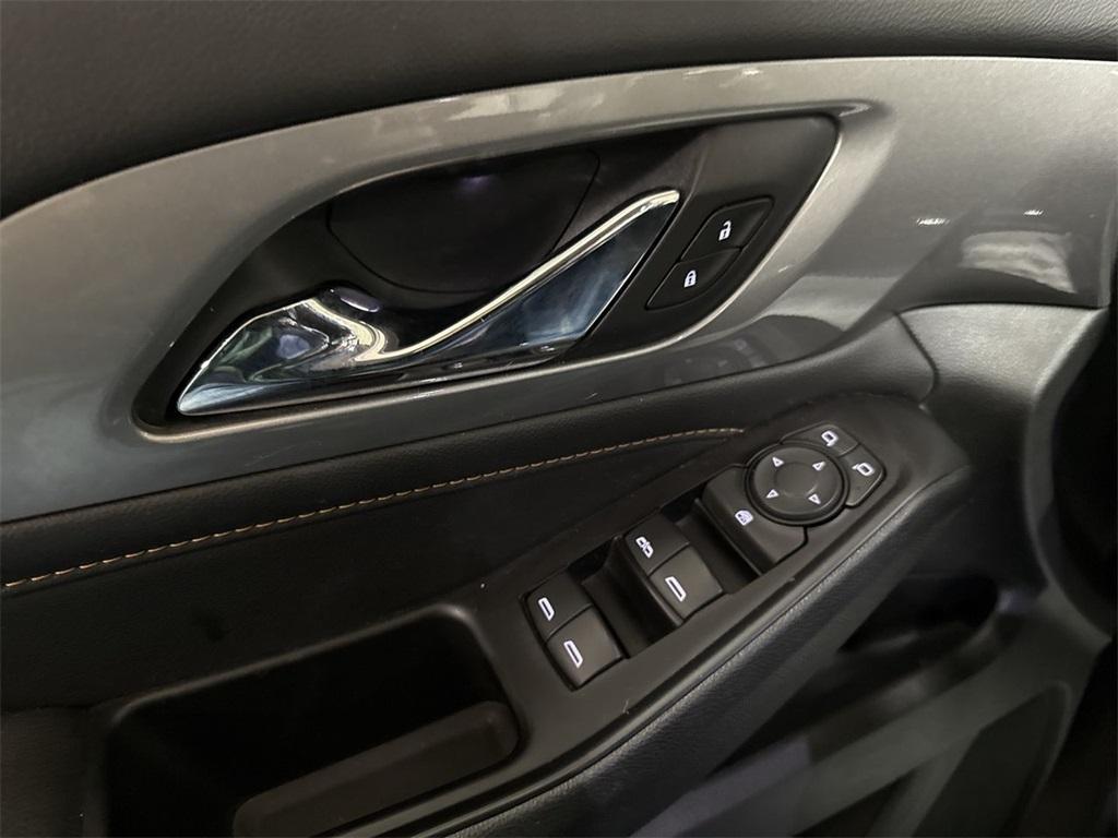 used 2020 Chevrolet Traverse car, priced at $20,851