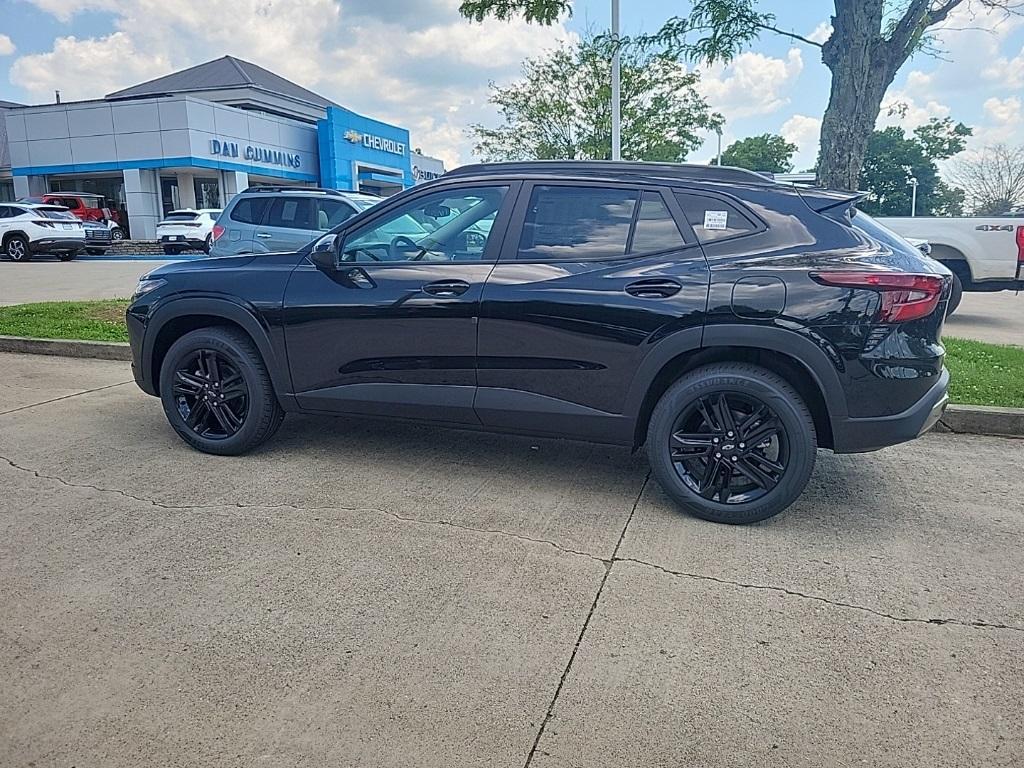 new 2025 Chevrolet Trax car, priced at $25,738