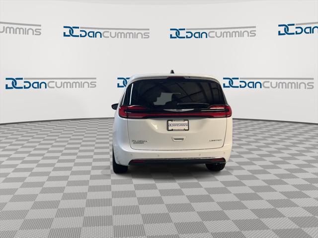 new 2024 Chrysler Pacifica car, priced at $41,785