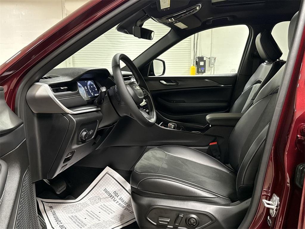 new 2025 Jeep Grand Cherokee L car, priced at $43,615