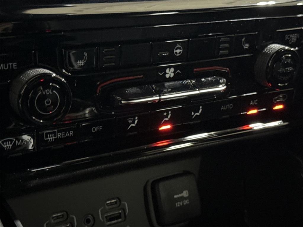 new 2025 Jeep Grand Cherokee car, priced at $39,294