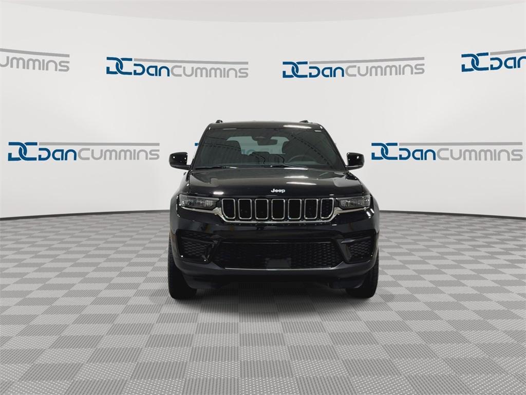 new 2025 Jeep Grand Cherokee car, priced at $39,294