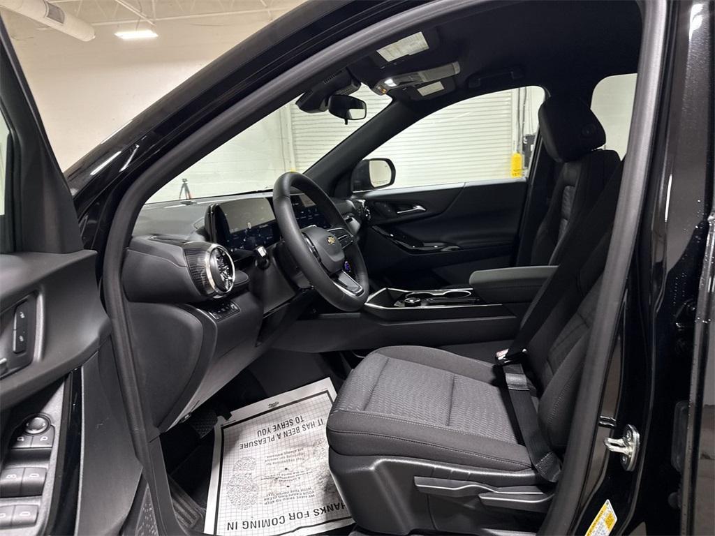 new 2026 Chevrolet Equinox car, priced at $28,473