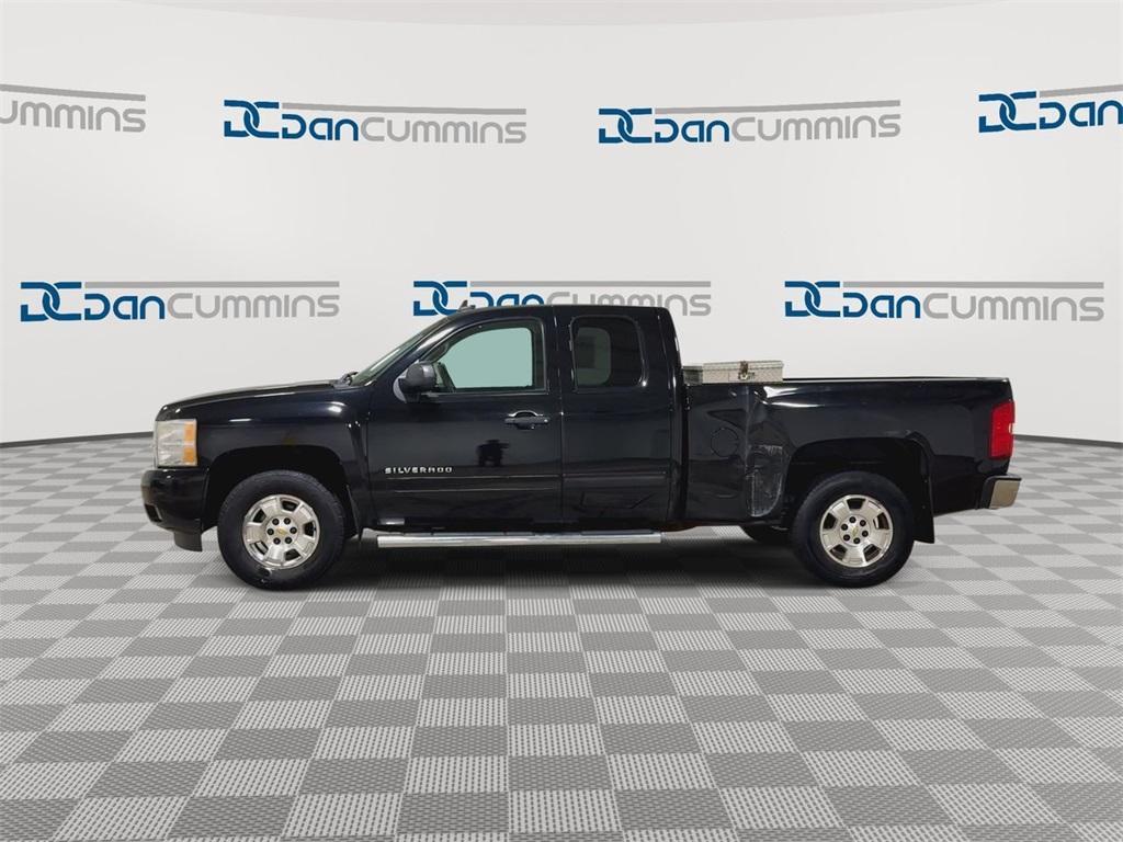 used 2011 Chevrolet Silverado 1500 car, priced at $10,900