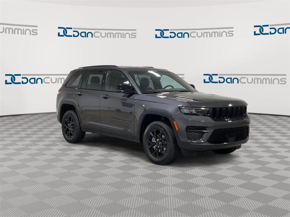 new 2025 Jeep Grand Cherokee car, priced at $42,431