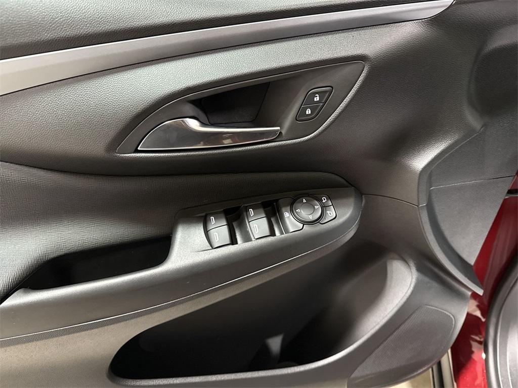 new 2025 Buick Envista car, priced at $25,597