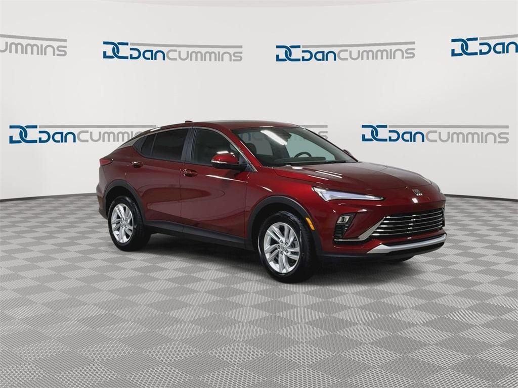 new 2025 Buick Envista car, priced at $25,597