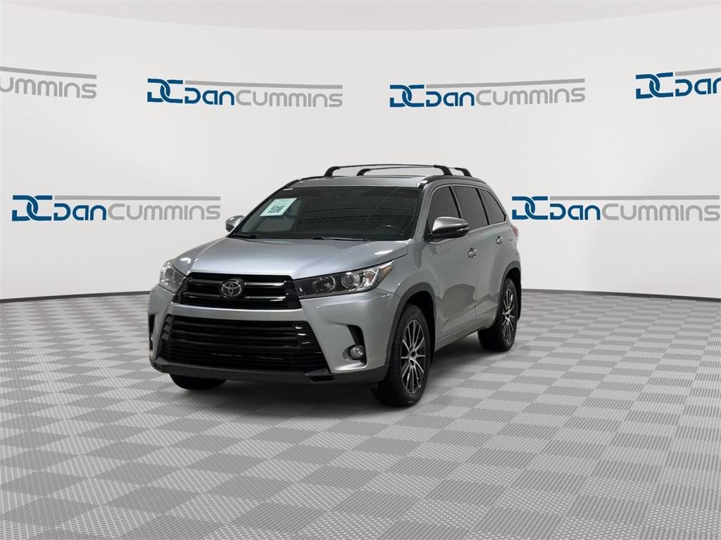 used 2018 Toyota Highlander car, priced at $25,587