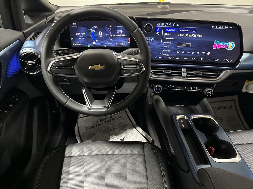 new 2025 Chevrolet Equinox EV car, priced at $35,873