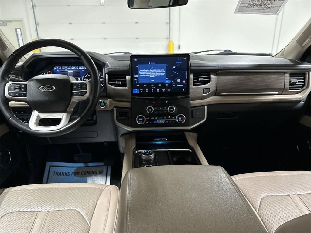 used 2023 Ford Expedition car, priced at $41,987