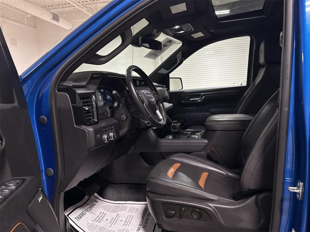 used 2023 GMC Sierra 1500 car, priced at $46,789