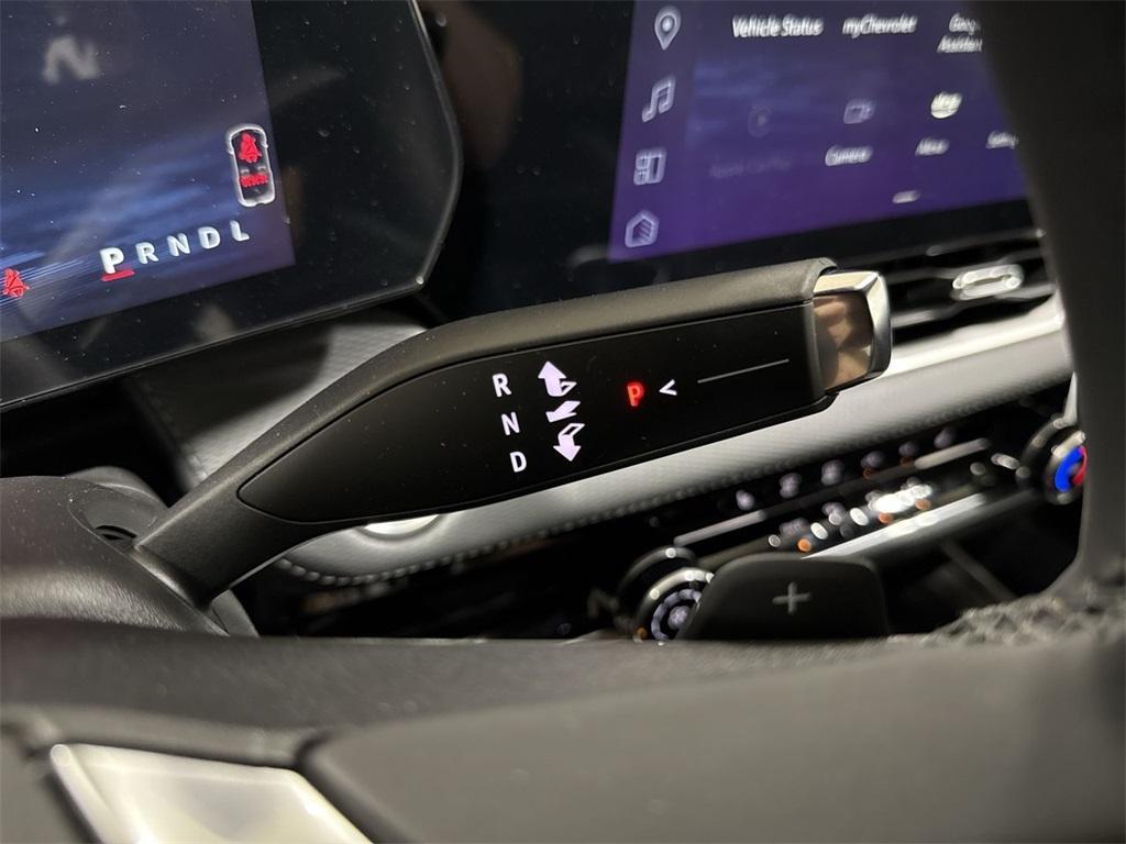 new 2025 Chevrolet Equinox car, priced at $27,995