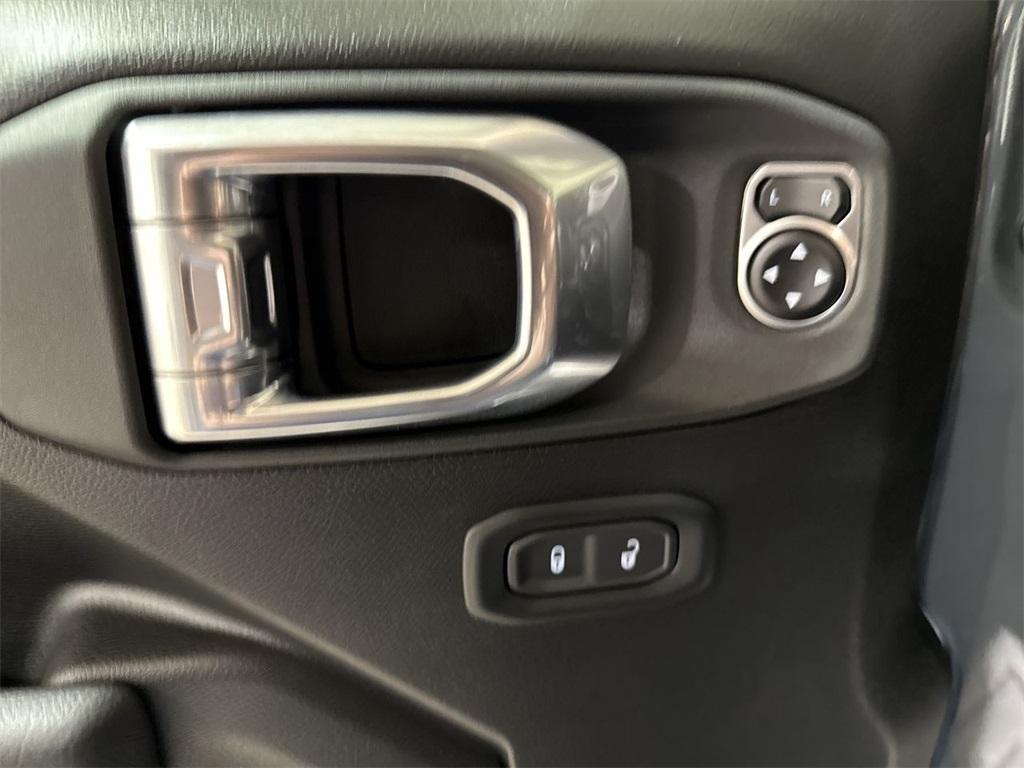 new 2025 Jeep Wrangler car, priced at $49,809