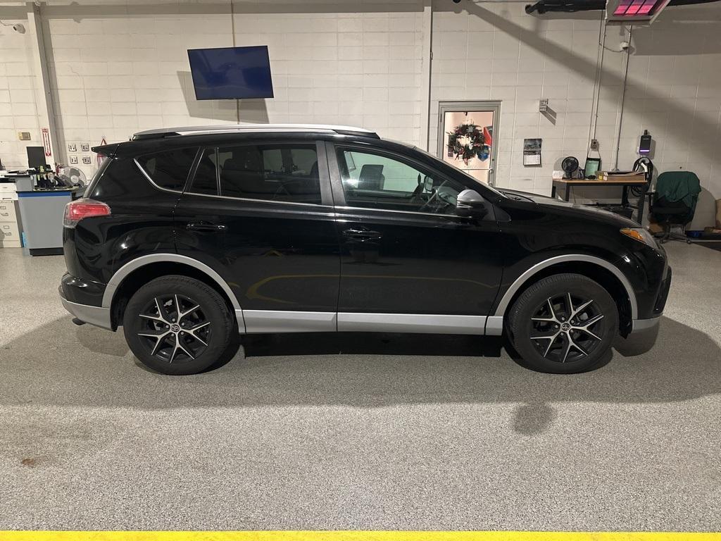 used 2018 Toyota RAV4 car