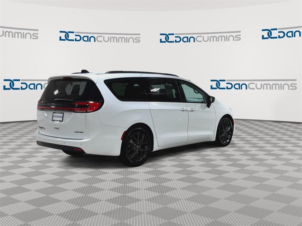 used 2025 Chrysler Pacifica car, priced at $38,987