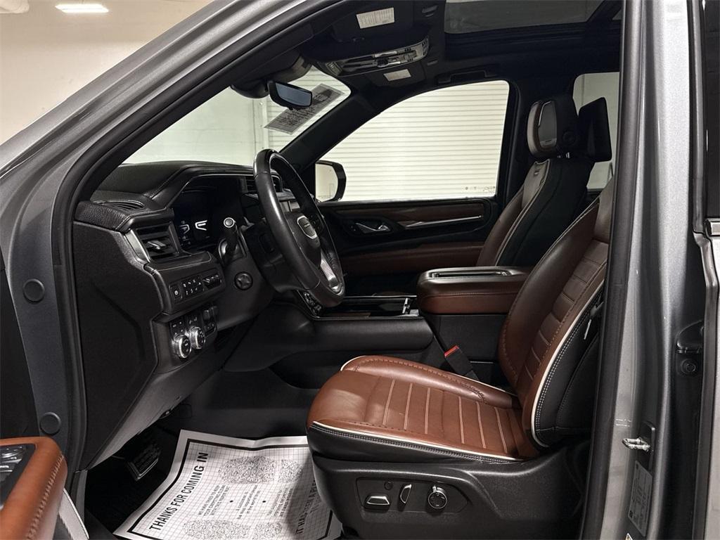 used 2024 GMC Yukon car, priced at $81,987