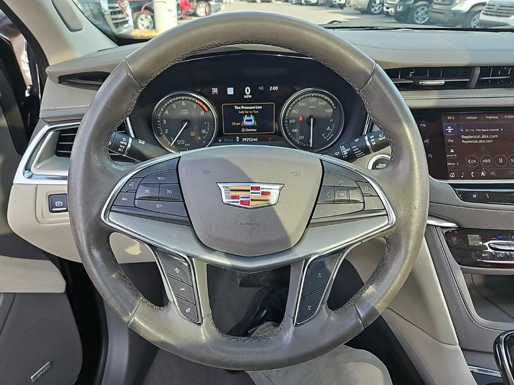 used 2021 Cadillac XT5 car, priced at $33,487