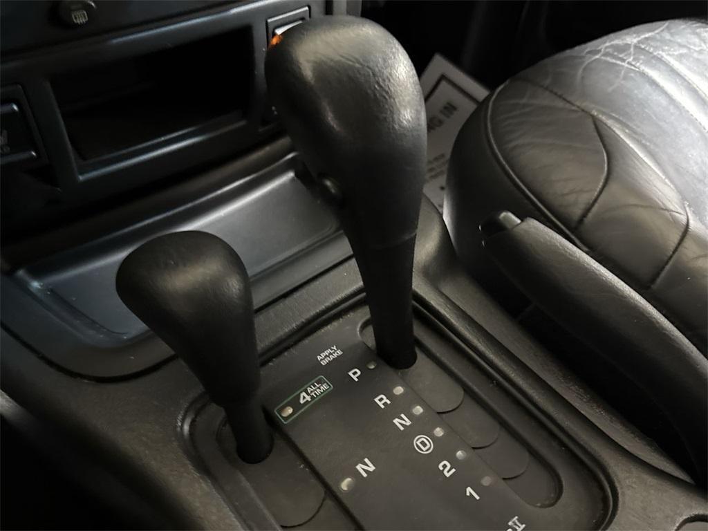 used 2004 Jeep Grand Cherokee car, priced at $3,500