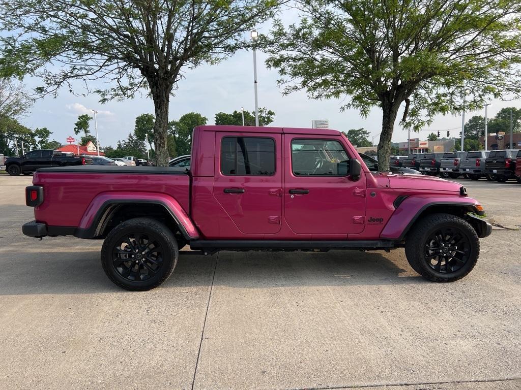 used 2024 Jeep Gladiator car, priced at $37,987